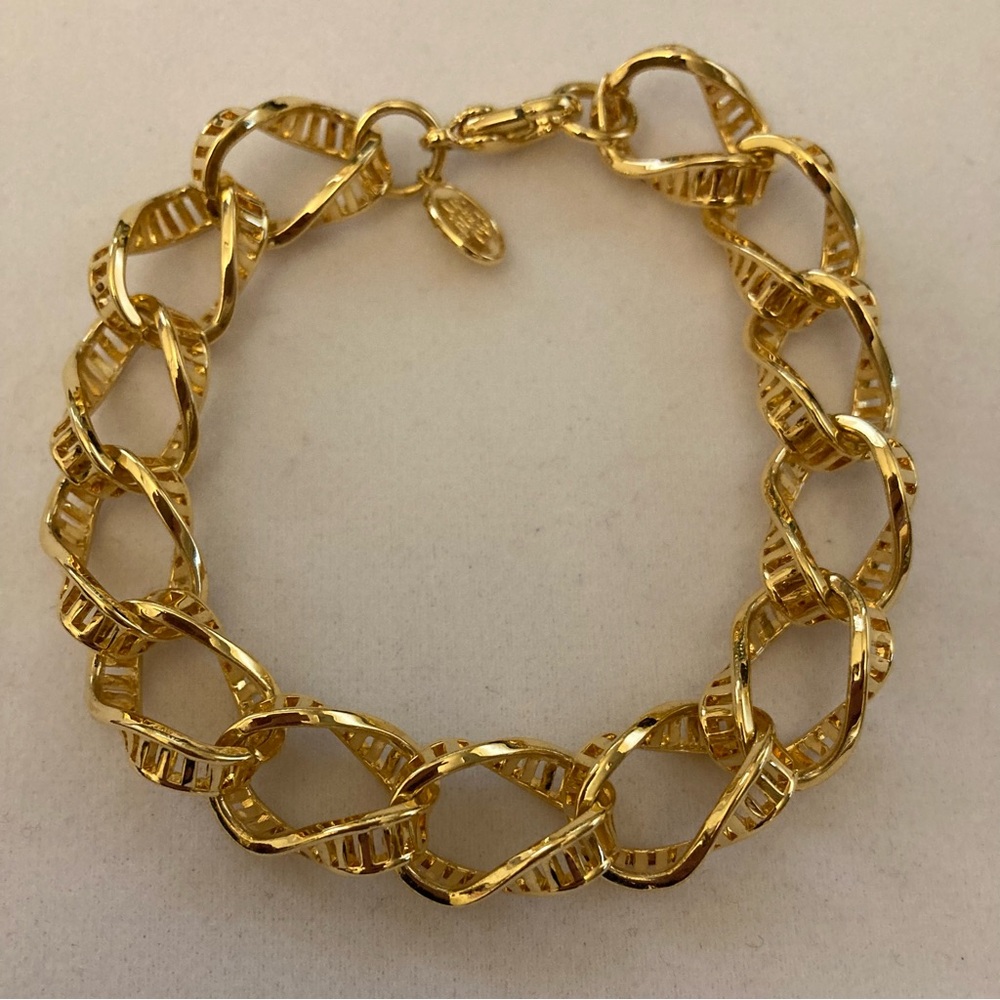Vintage Gold Tone Link Bracelet - Picture 9 of 14